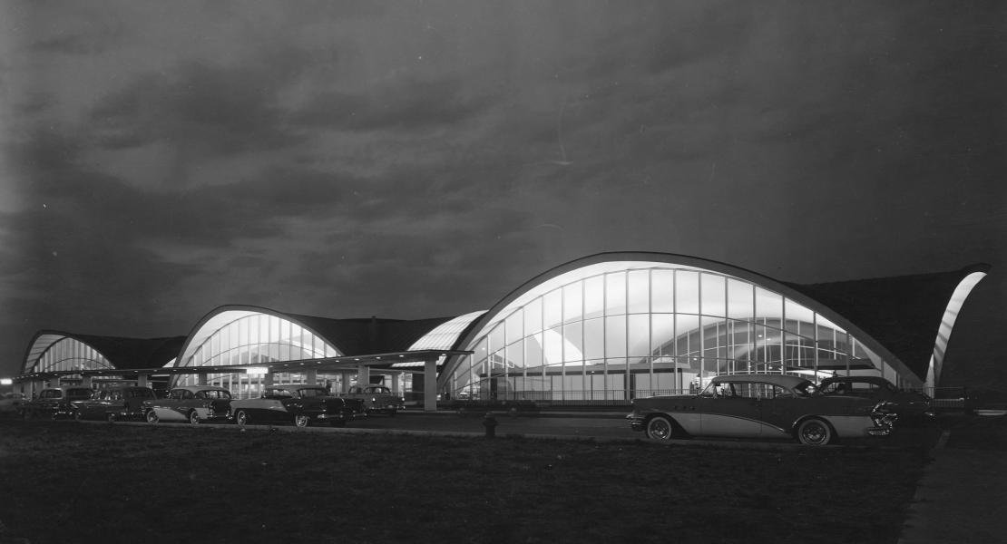The newly completed airport terminal at Lambert Field in 1956. [State Historical Society of Missouri, Charles Trefts Photographs, P0034-0282]