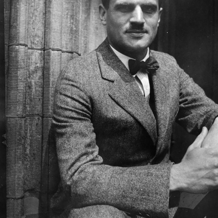 Arthur Holly Compton. [University of Chicago Library, Hanna Holborn Gray Special Collections Research Center, University of Chicago Photographic Archive, apf1-01878]