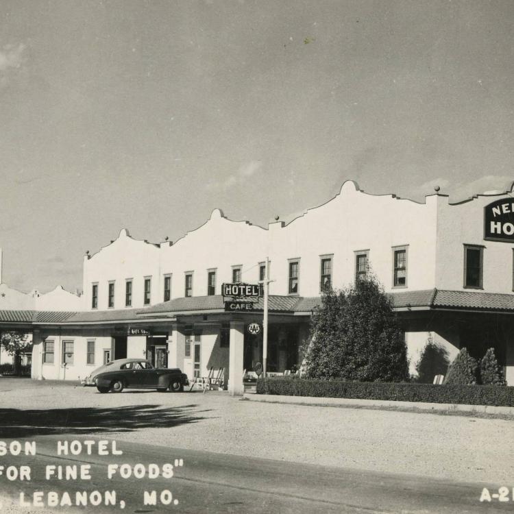 The Nelson Hotel, formerly known as Nelson Tavern, in Lebanon, Missouri. [State Historical Society of Missouri, John F. Bradbury Postcard Collection, R1551]