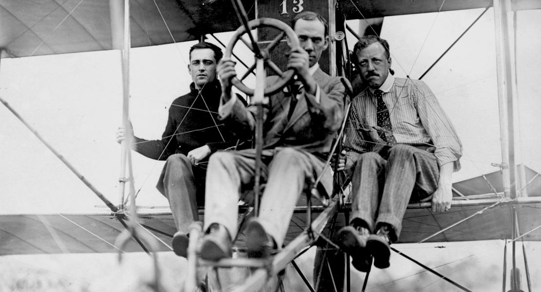John Walker Jr., Hugh Robinson, and George E. M. Kelly in a Curtiss Model D Pusher. [Courtesy of the San Diego Space-Air Museum Archives]