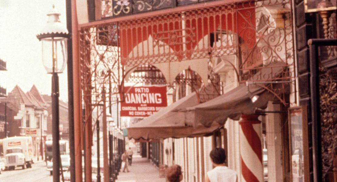 The entrance to the Crystal Palace, 1963. [State Historical Society of Missouri, George McCue Photograph Collection, S0718]