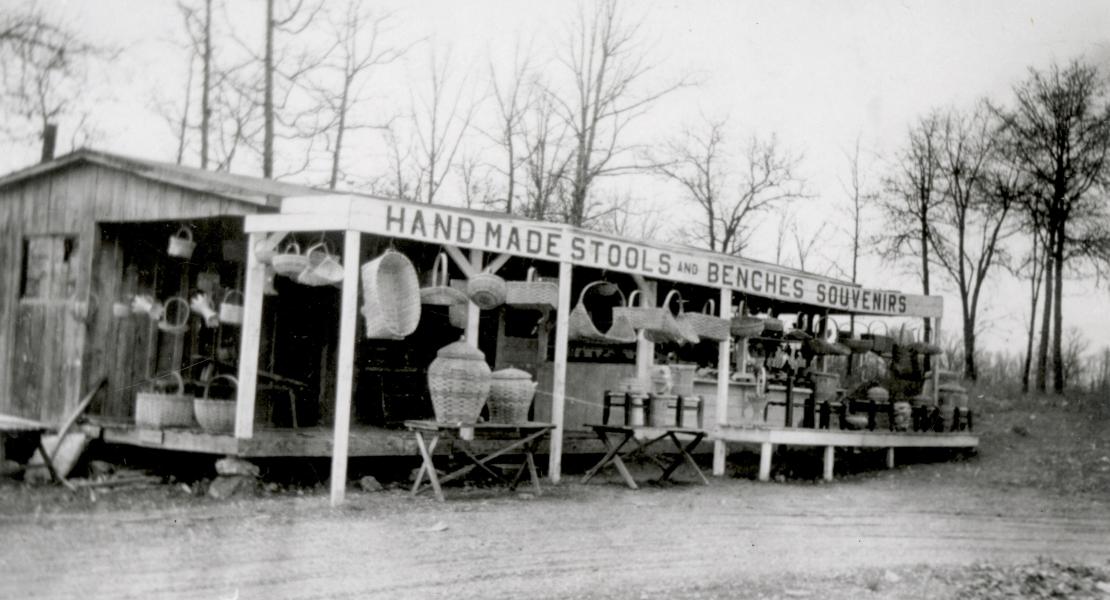 Darius “Dan” and Oral Bartram’s shop at Clementine, Missouri, ca. 1940, baskets supplied by Carl Becker. [State Historical Society of Missouri, John F. Bradbury Jr. Papers, R1552]