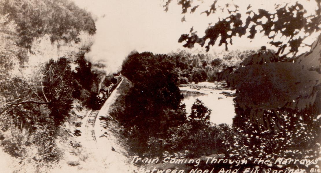 A southbound Kansas City Southern train on its way to Noel. [Courtesy of Kimberly Harper]