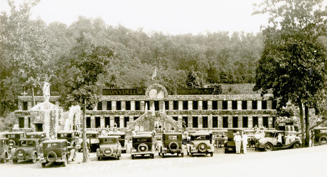 A view of Stony Dell’s two-story bathhouse with changing rooms overlooking the pool. [State Historical Society of Missouri, John F. Bradbury Postcard Collection, R1551]