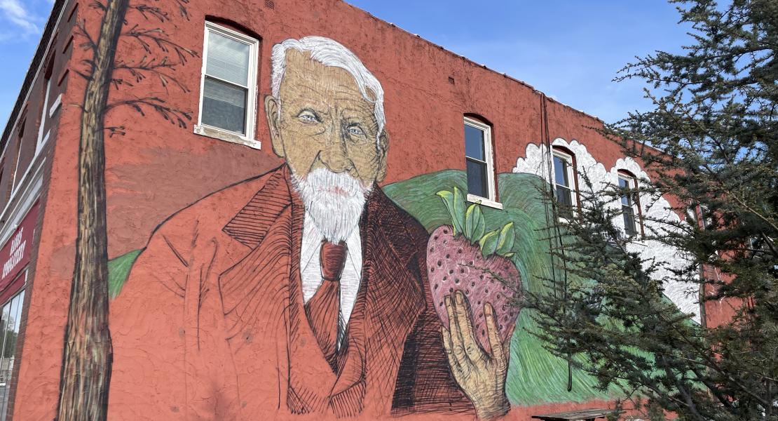 A mural of Mathias Splitlog on Strawberry Hill in Kansas City, Kansas. [Photo by Greg Olson]