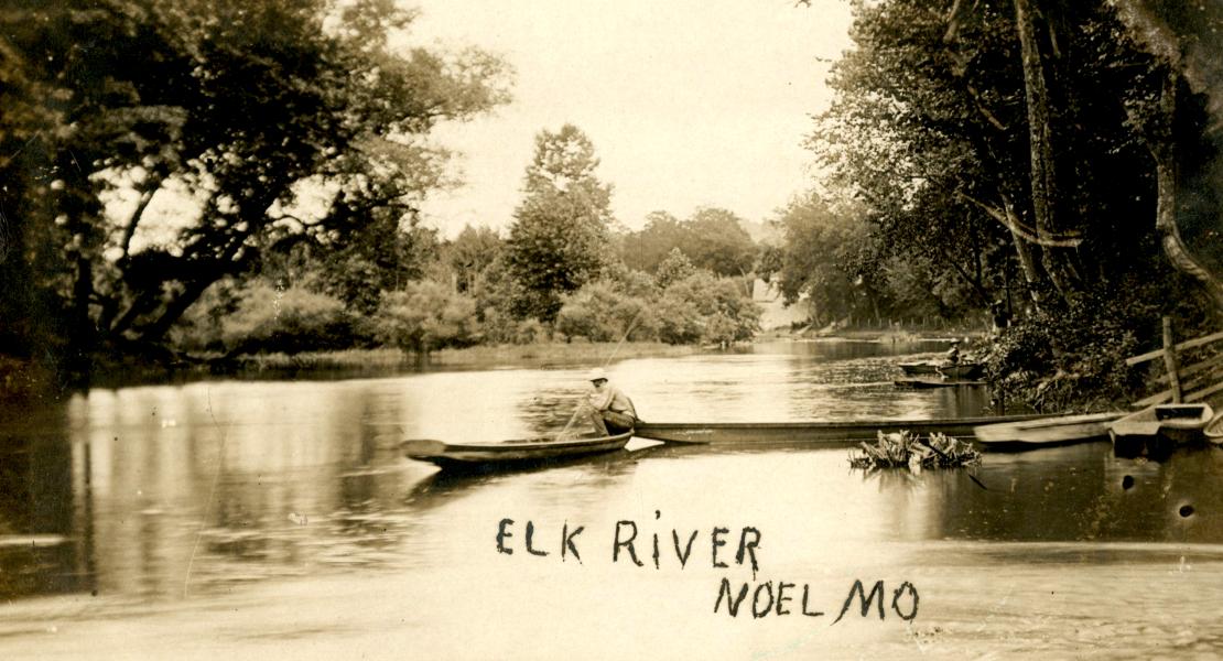 A johnboat on the Elk River in McDonald County, Missouri. [State Historical Society of Missouri, Lynn Morrow Collection, R1523]