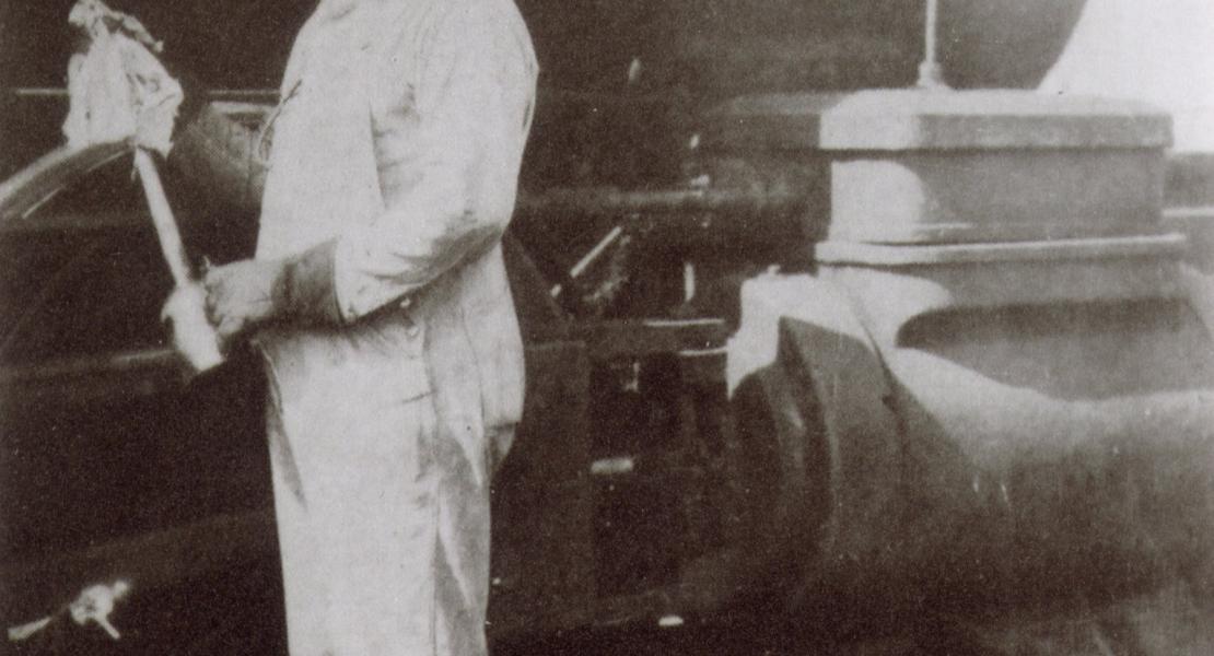 Dave Dingler working on “Maryann,” the line’s locomotive. Dingler was president, locomotive engineer, and railroad mechanic for the C&E railroad. [State Historical Society of Missouri Rolla Research Center, Cassville & Exeter Railway Company Records, R0421]